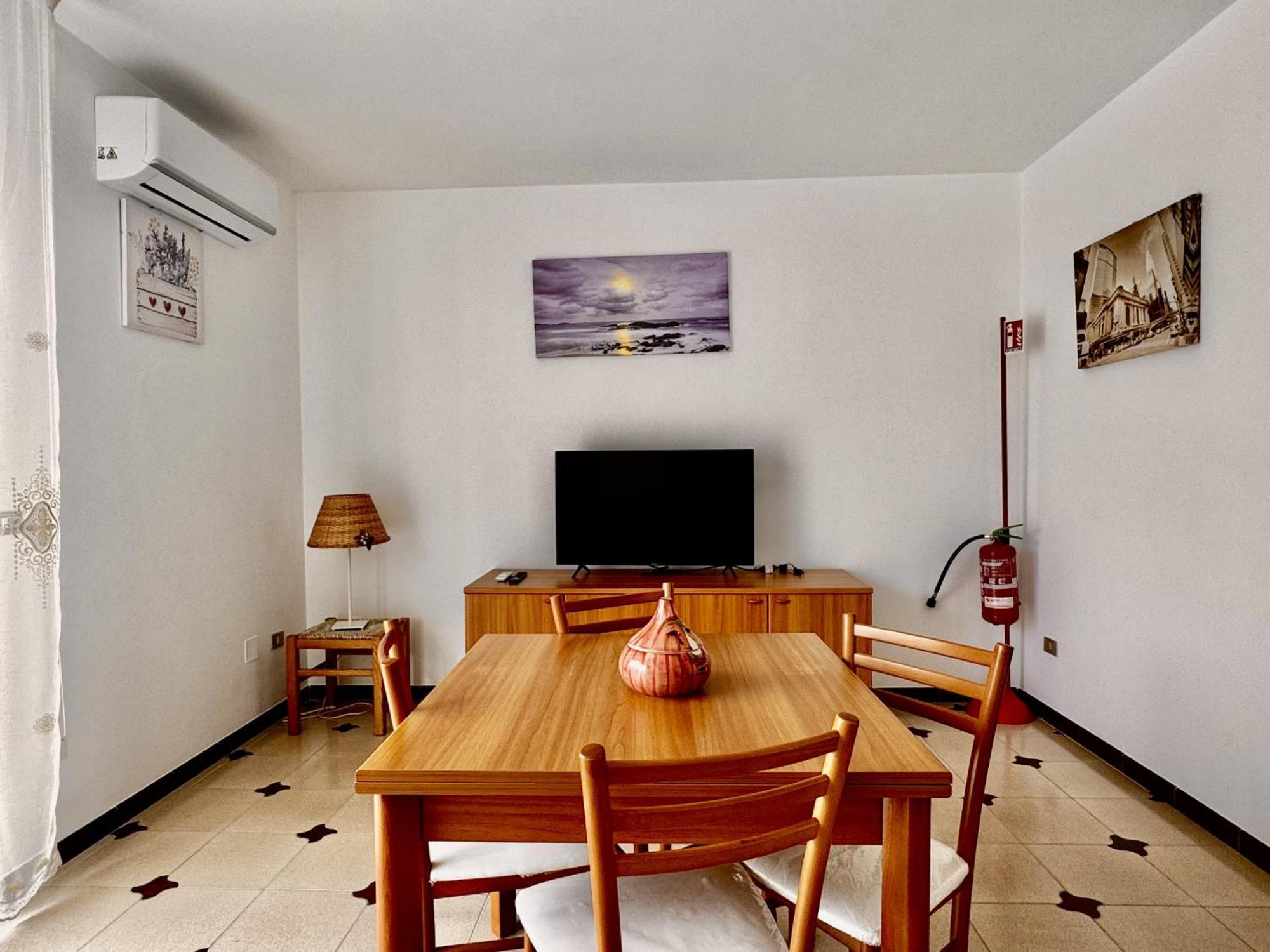 Holidaycasa Leone - Con Posto Auto A 200Mt Dal Mare Sperlonga Exteriör bild
