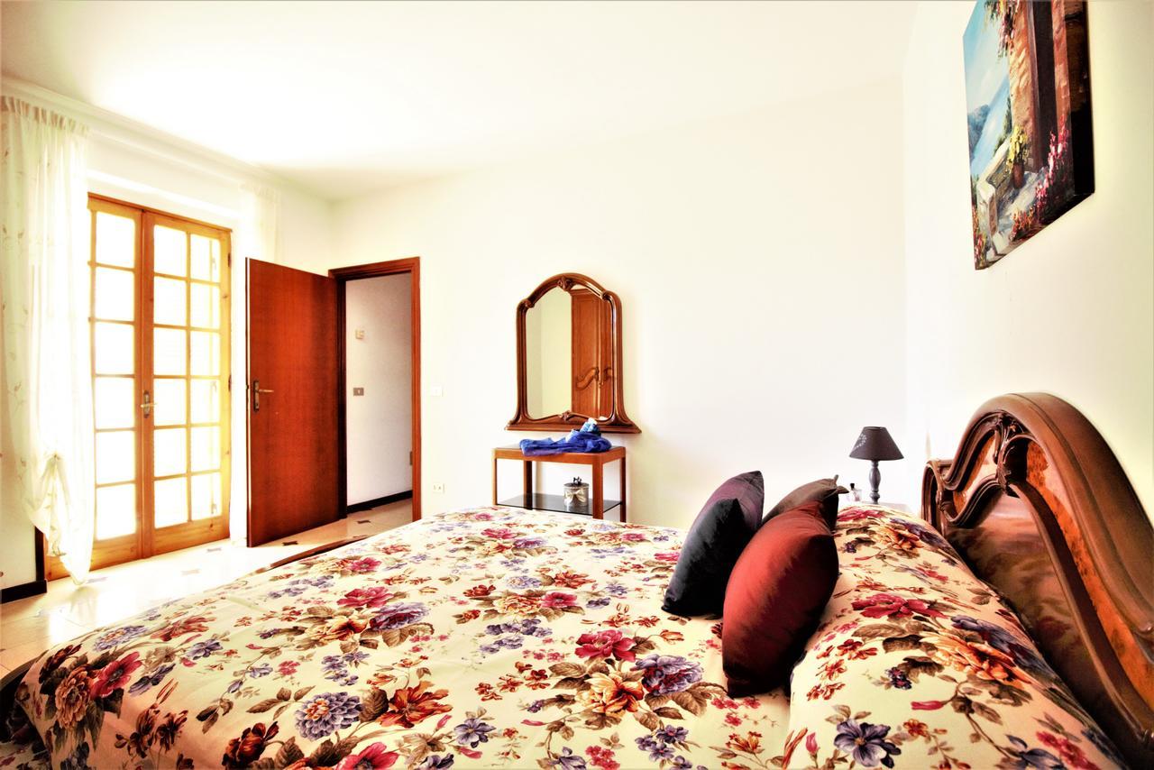 Holidaycasa Leone - Con Posto Auto A 200Mt Dal Mare Sperlonga Exteriör bild
