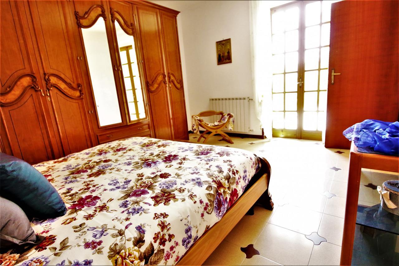 Holidaycasa Leone - Con Posto Auto A 200Mt Dal Mare Sperlonga Exteriör bild